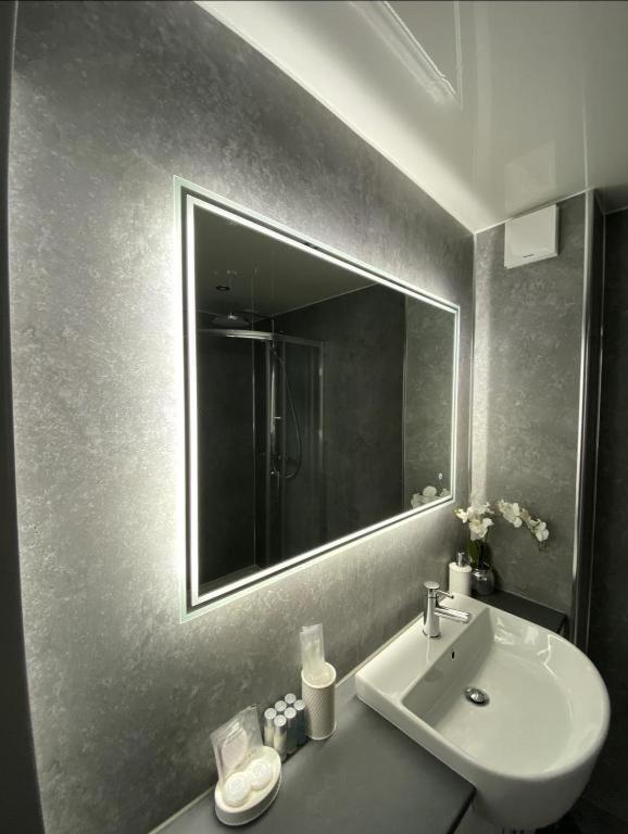 Super Prime Luxury Waterfront View Dbay By Tba Apartment Saint Davids  Bagian luar foto