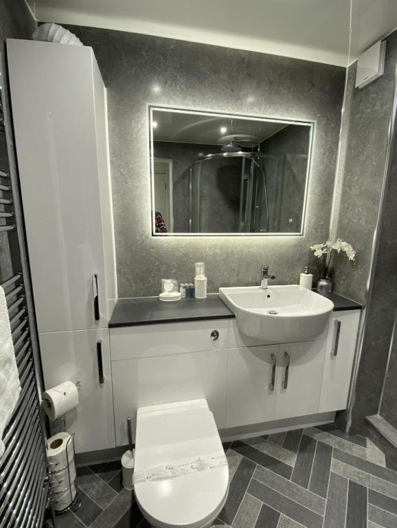 Super Prime Luxury Waterfront View Dbay By Tba Apartment Saint Davids  Bagian luar foto